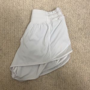 White Lululemon Hotty Hot Low Rise Lined Short 2.5